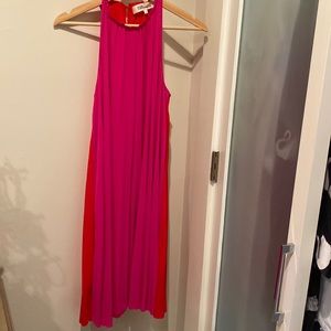 DIANE VON FURSTENBERG SOLD OUT Amberly pleated two tone crêpe dress